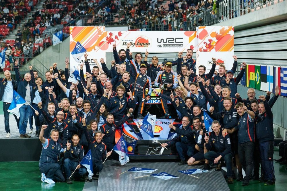 现代汽车斩获2022 WRC和WTCR多项冠军